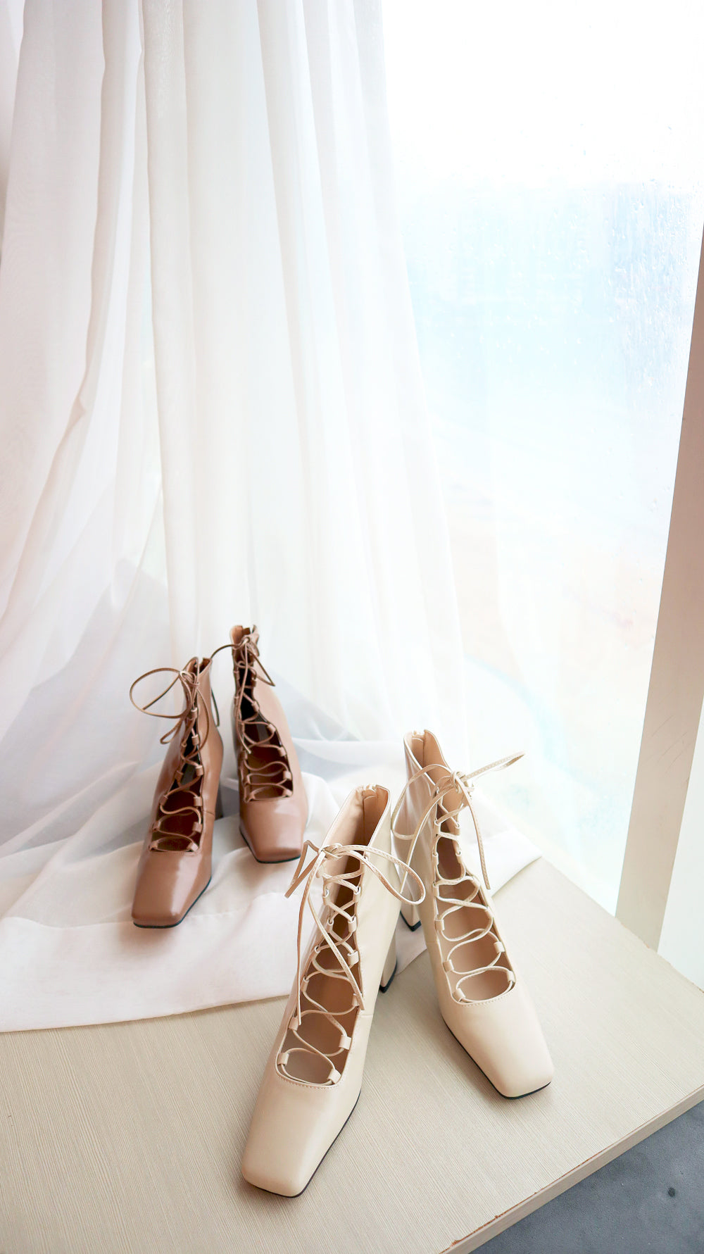 Ballerina Lace-up Boots