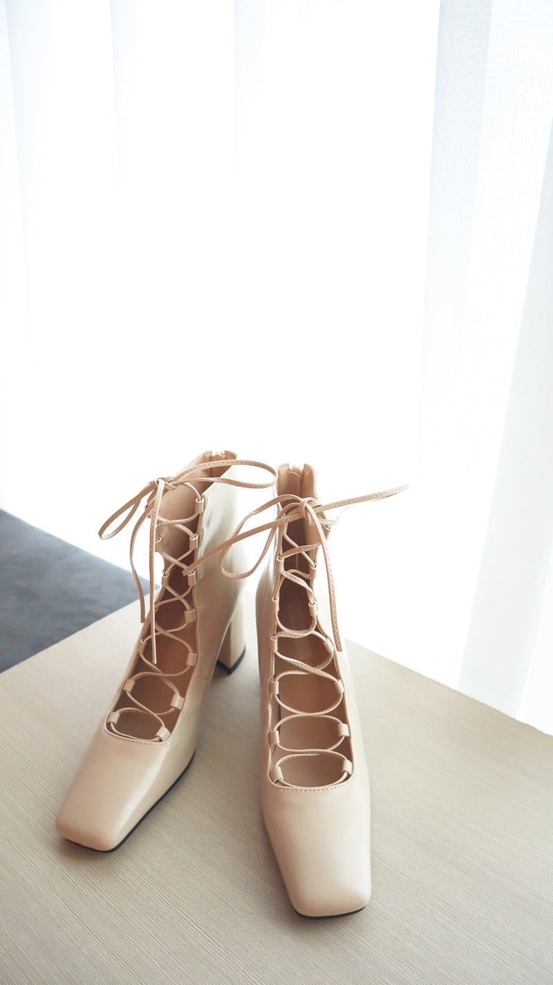 Ballerina Lace-up Boots