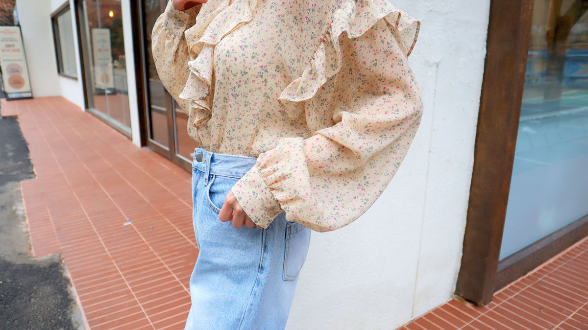 Camomile Pops Chiffon Blouse