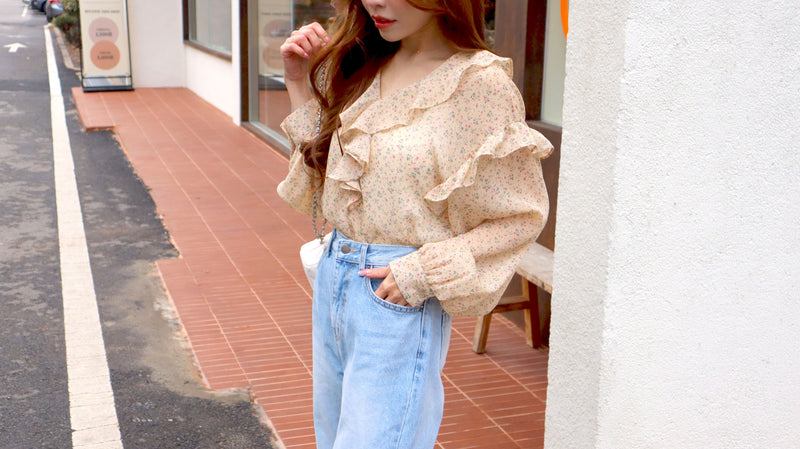 Camomile Pops Chiffon Blouse