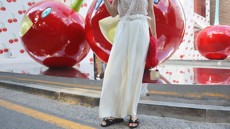 < M A D E > Noble Flare White Slacks