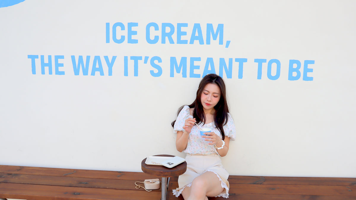 < M A D E > Pastel Cream Bubble Blouse