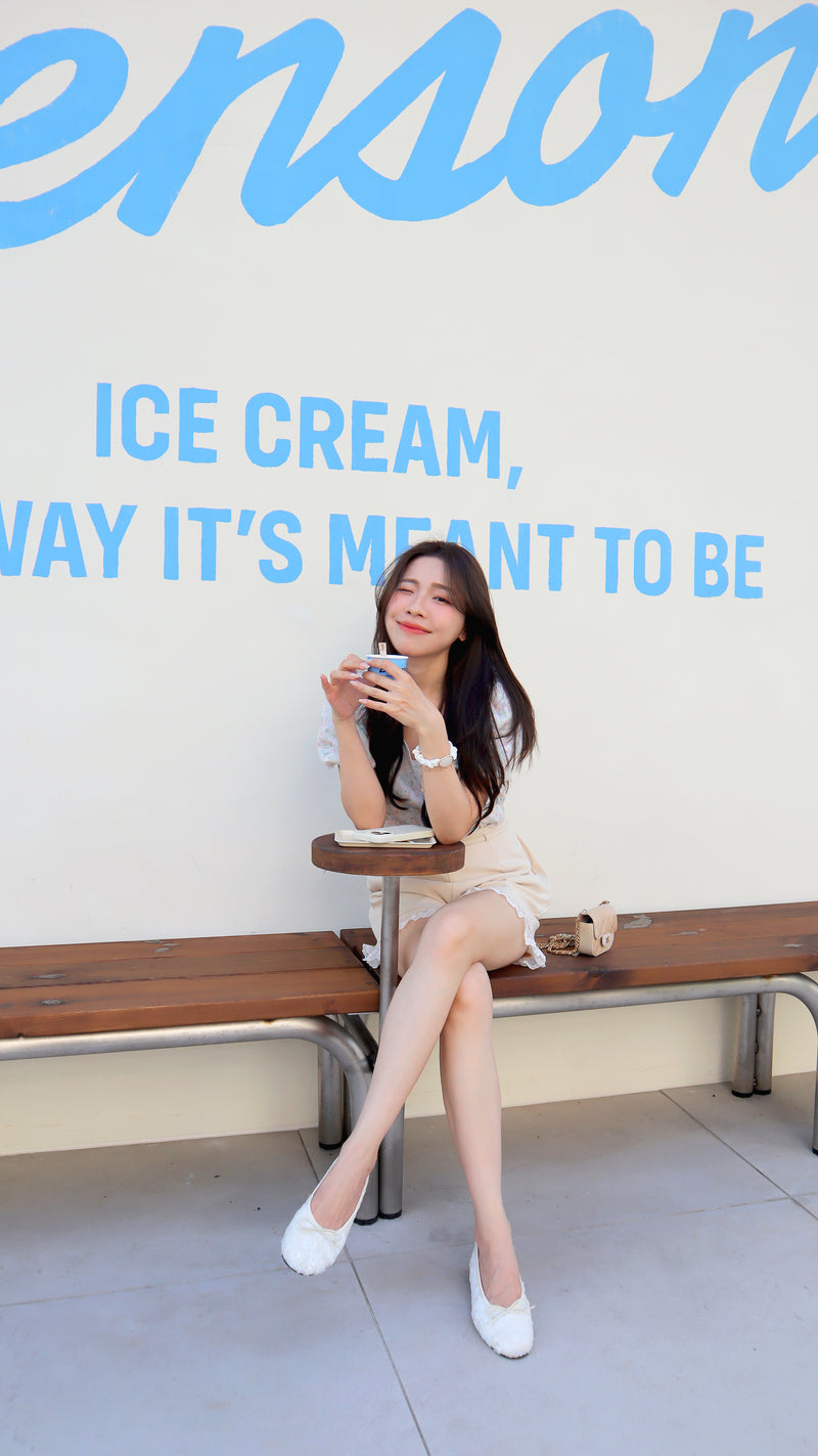 < M A D E > Pastel Cream Bubble Blouse