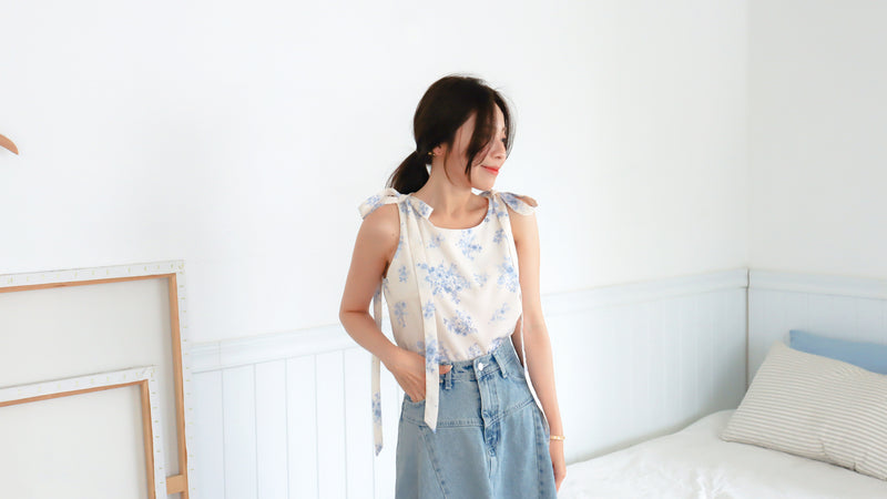 < M A D E > The Porcelain Silky Vest