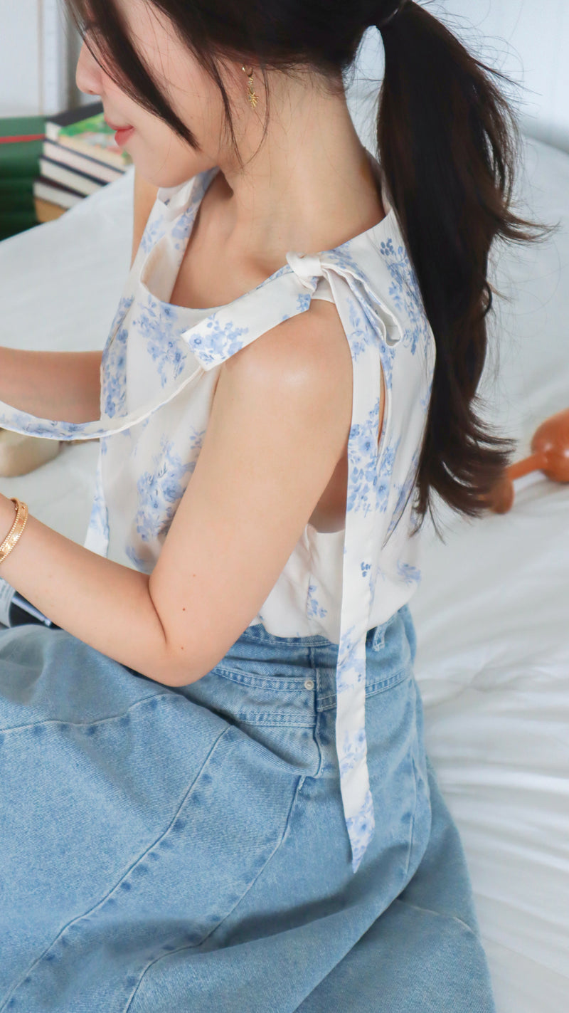 < M A D E > The Porcelain Silky Vest