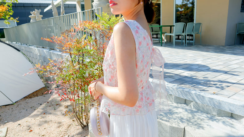 < M A D E > The Rosy Pop Lace Top