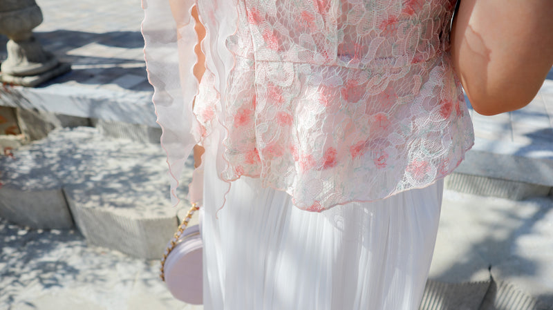 < M A D E > The Rosy Pop Lace Top