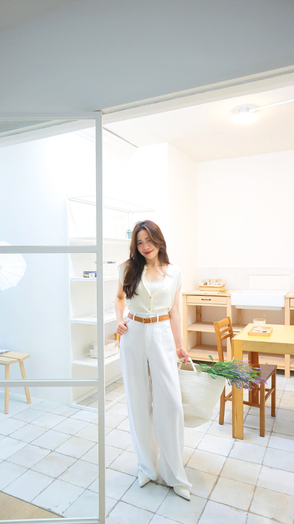 Every Weekend White Jeans