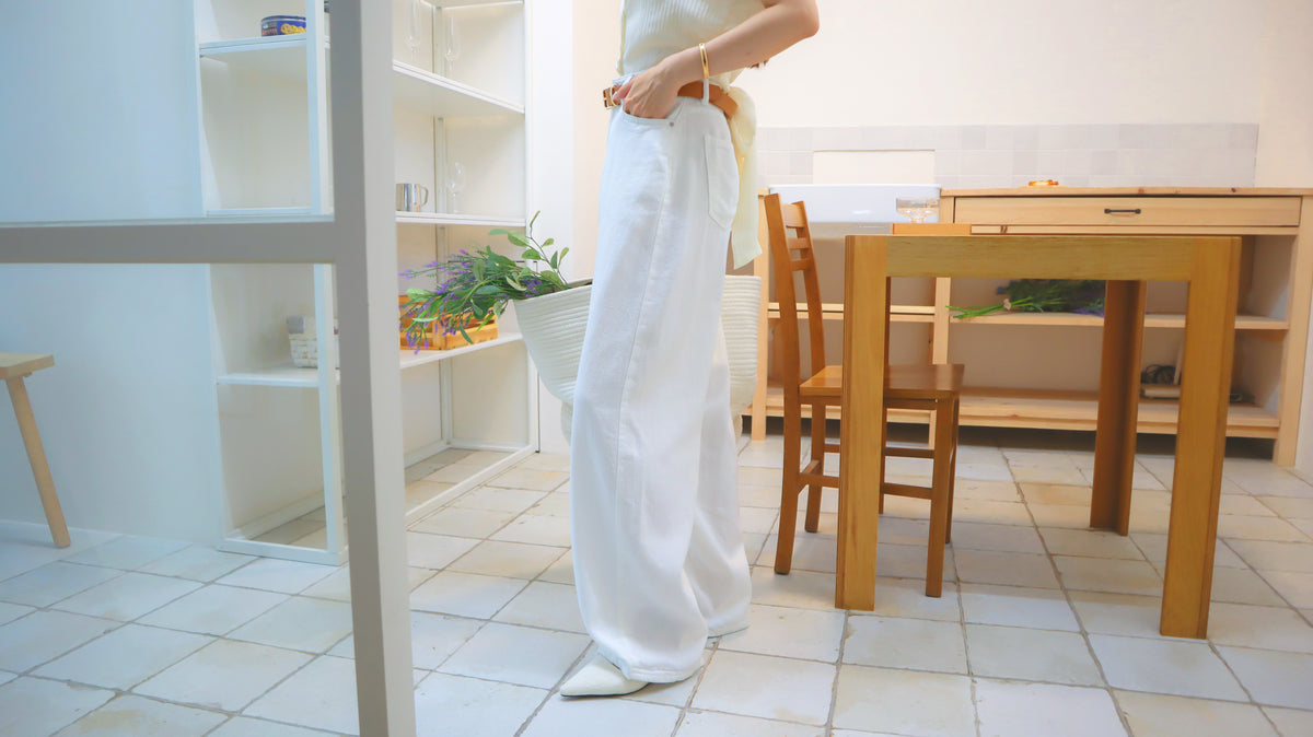 Every Weekend White Jeans