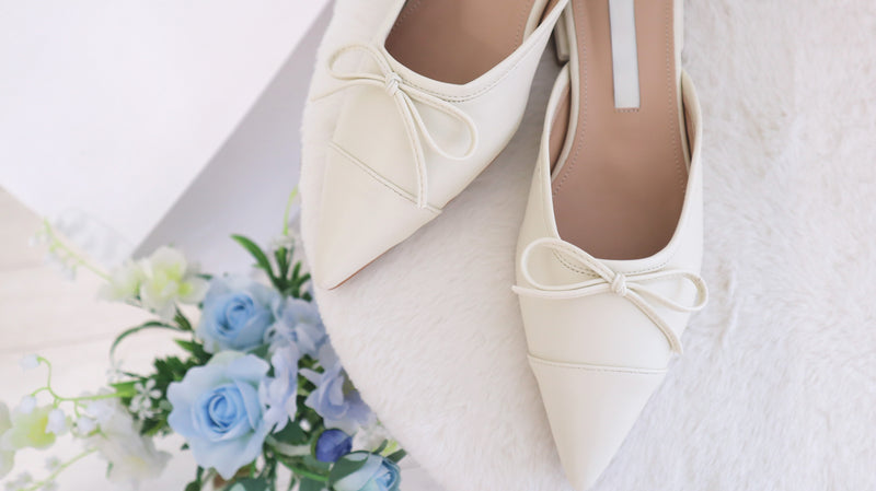 Calming City White Mules