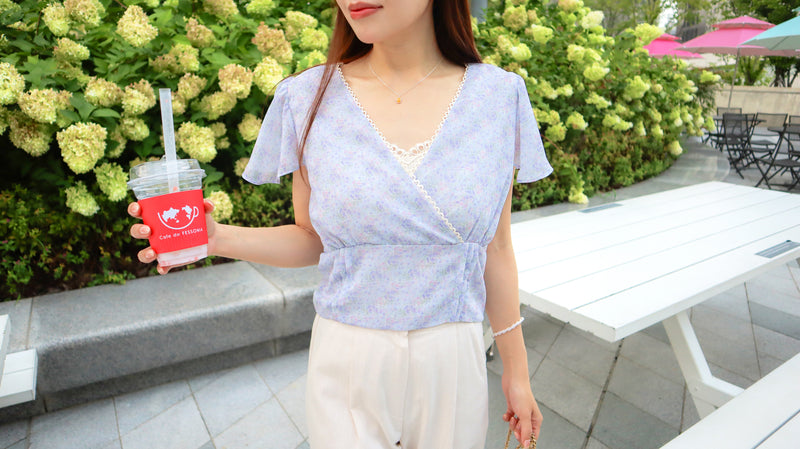 < M A D E > Lace Petal Crossover Blouse
