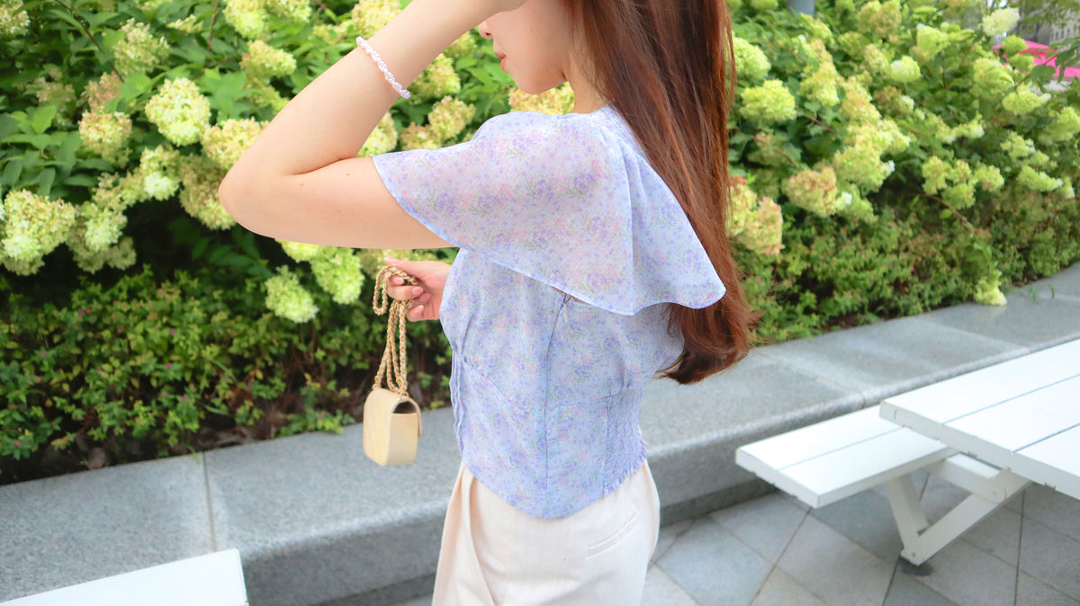 < M A D E > Lace Petal Crossover Blouse