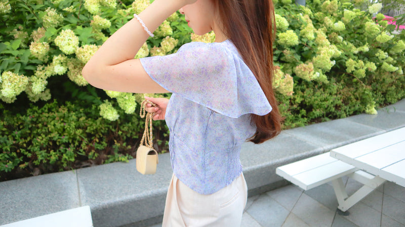 < M A D E > Lace Petal Crossover Blouse