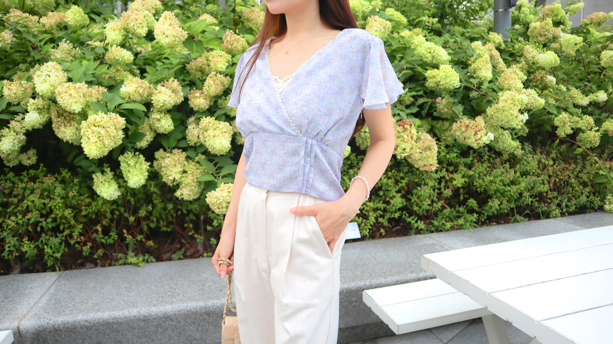 < M A D E > Lace Petal Crossover Blouse