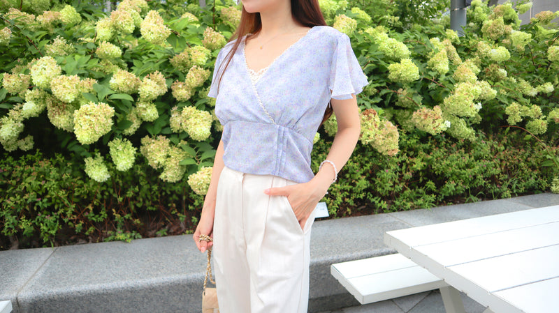 < M A D E > Lace Petal Crossover Blouse