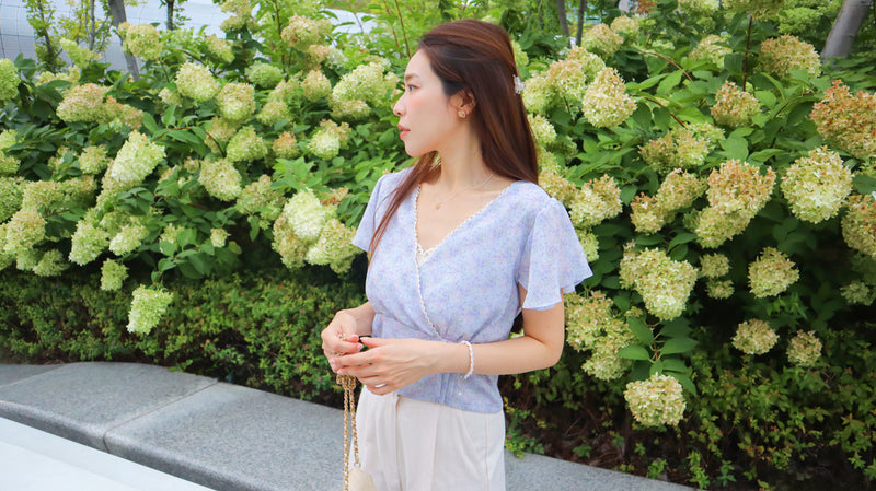 < M A D E > Lace Petal Crossover Blouse