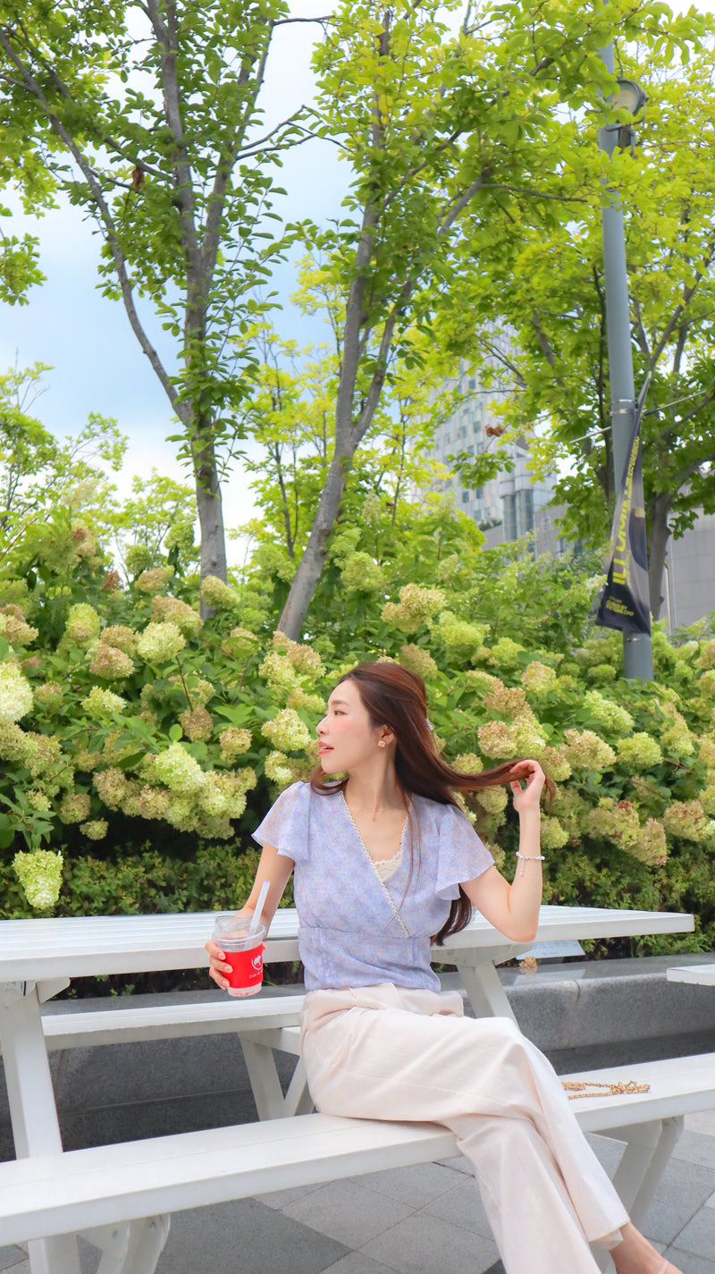 < M A D E > Lace Petal Crossover Blouse