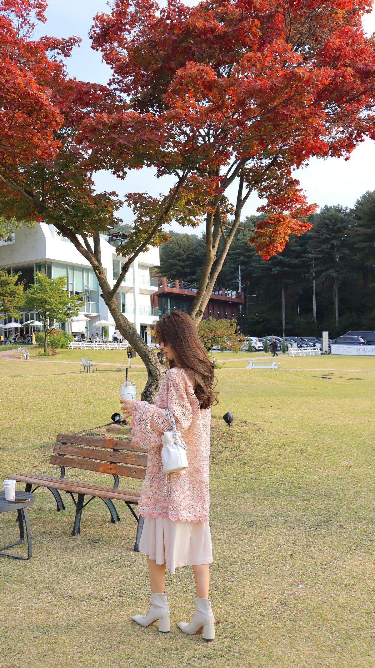 < M A D E > Embroidery Peony Lace Jacket