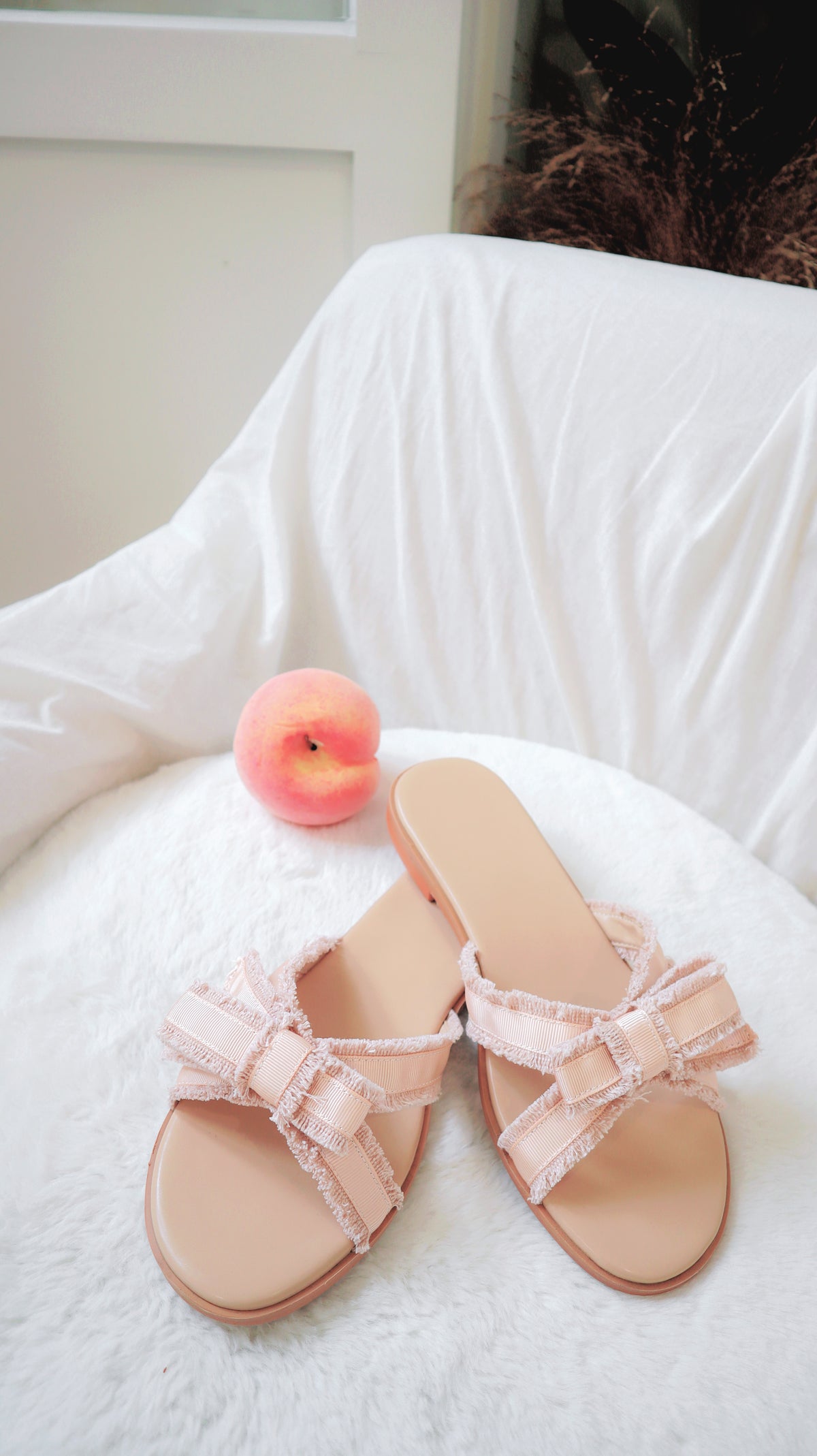 Peachy Shake Slippers