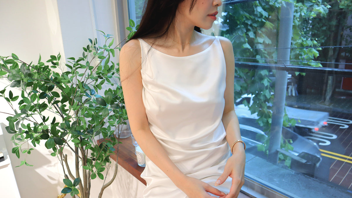 Femme Blanc Satin Dress