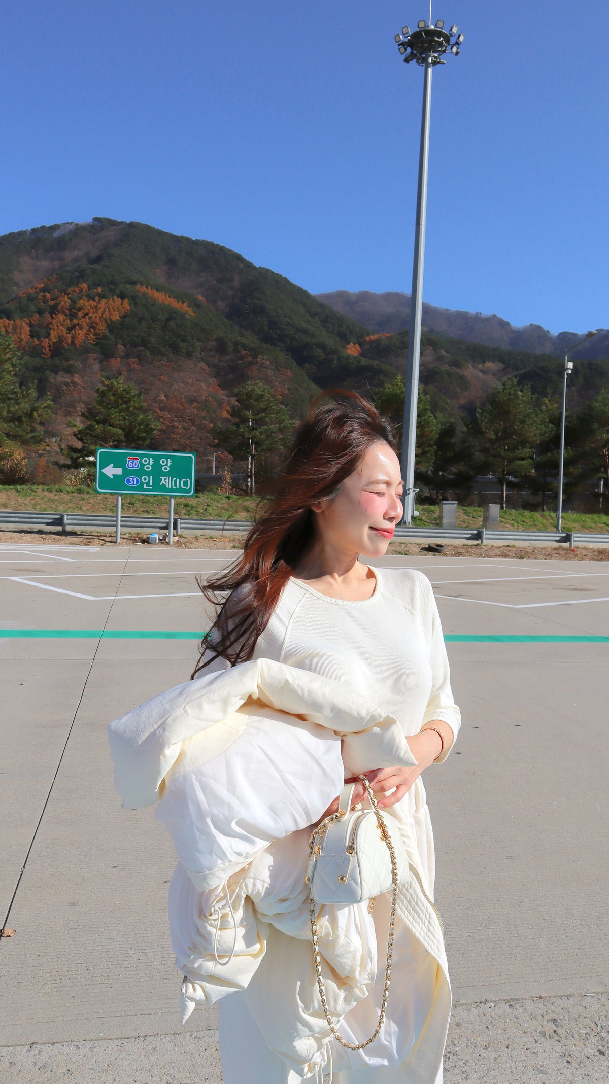 Pamper Mid Sleeves Tee