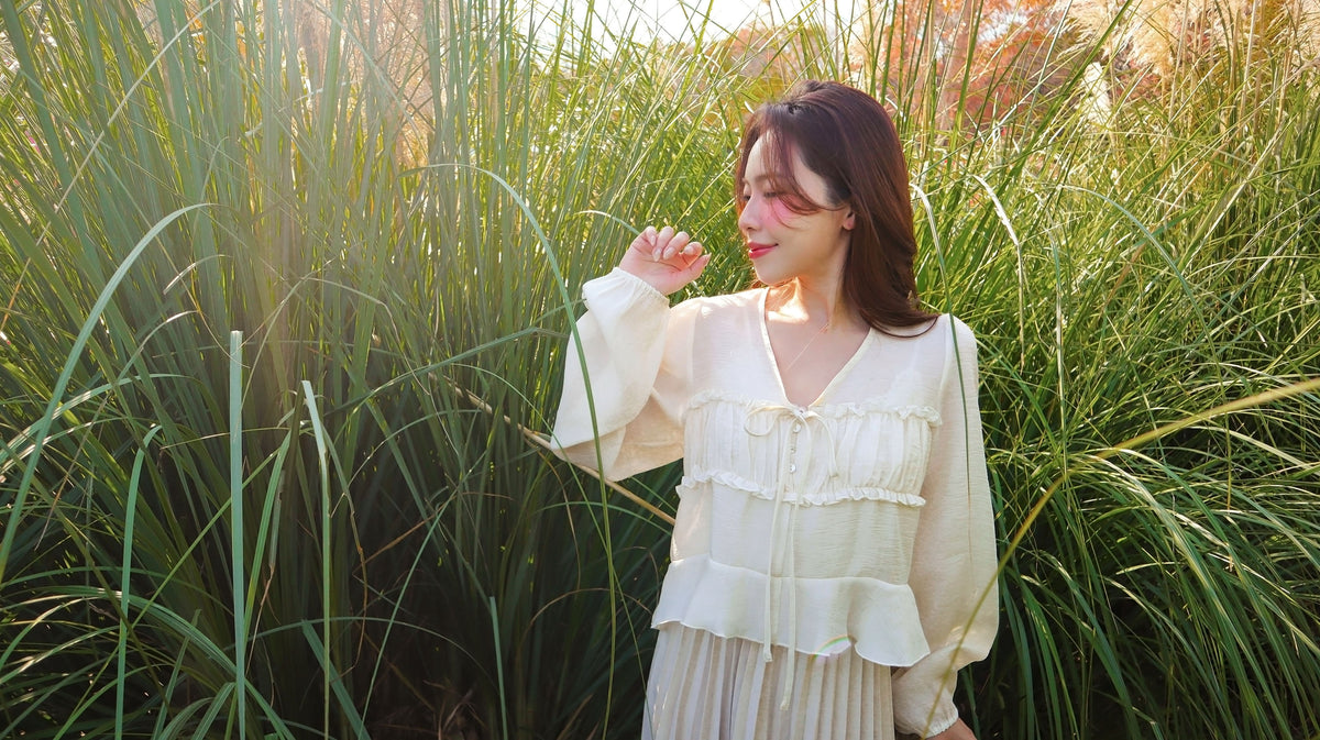 The Cast Light Sheer Blouse