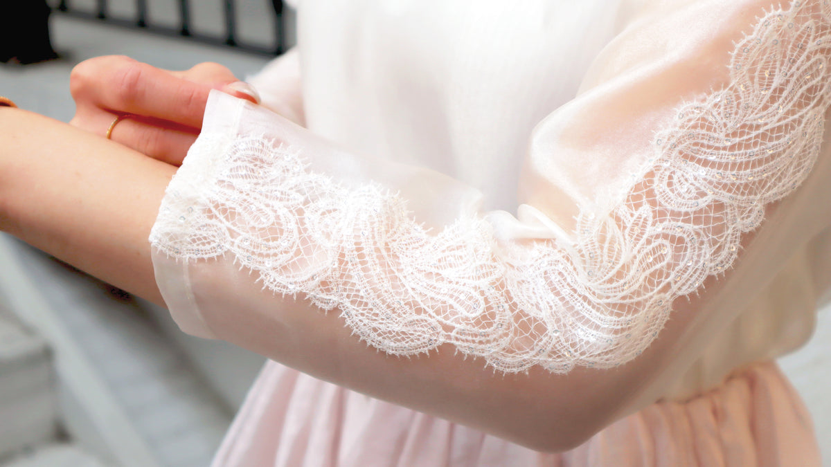 < M A D E > The Lustrous Lightly Blouse