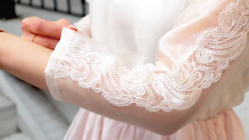 < M A D E > The Lustrous Lightly Blouse
