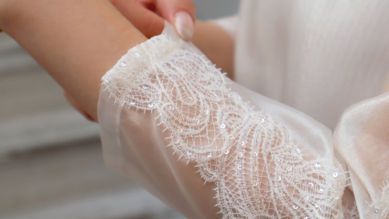 < M A D E > The Lustrous Lightly Blouse