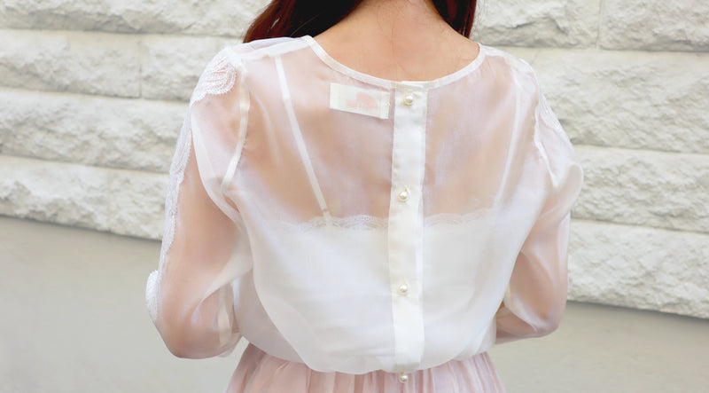 < M A D E > The Lustrous Lightly Blouse