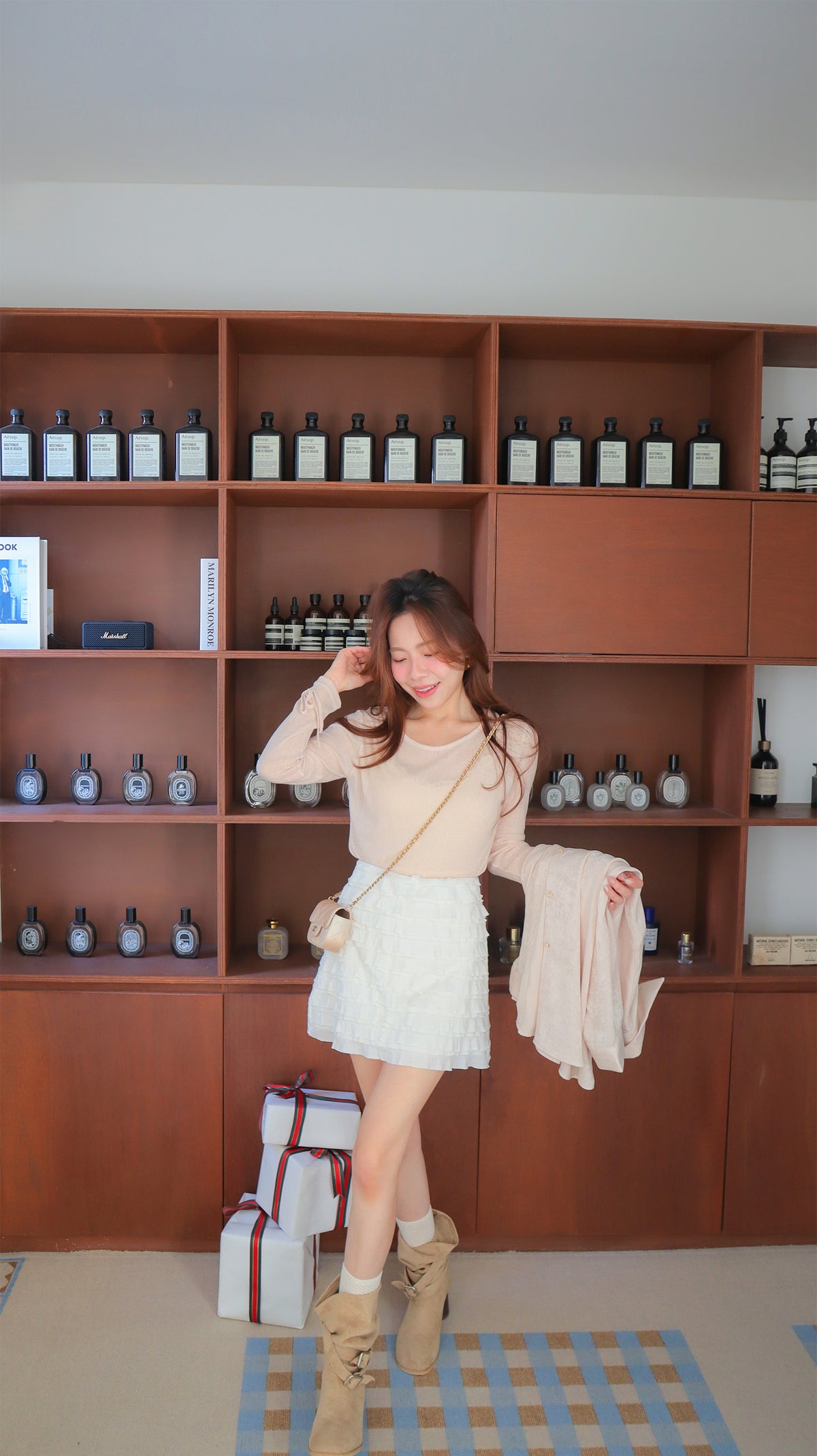 Whipped Vanila Crepe Mini Skirt