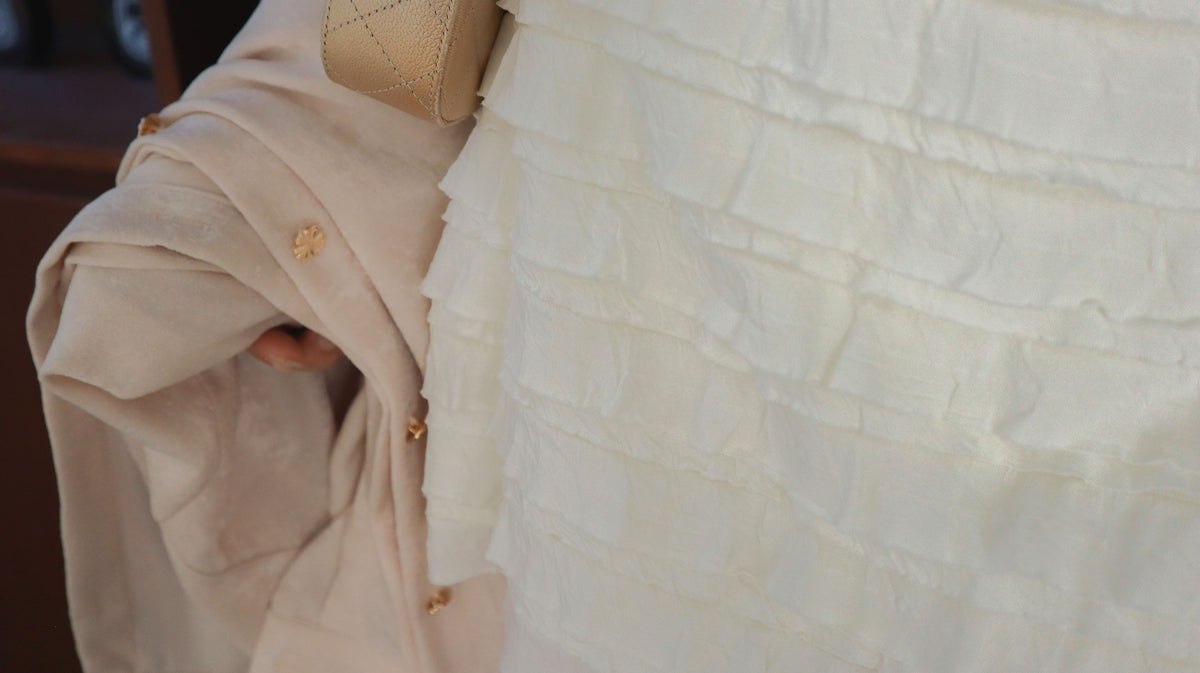 Whipped Vanila Crepe Mini Skirt