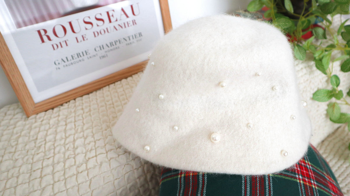 Snowy Days Woollen Hat