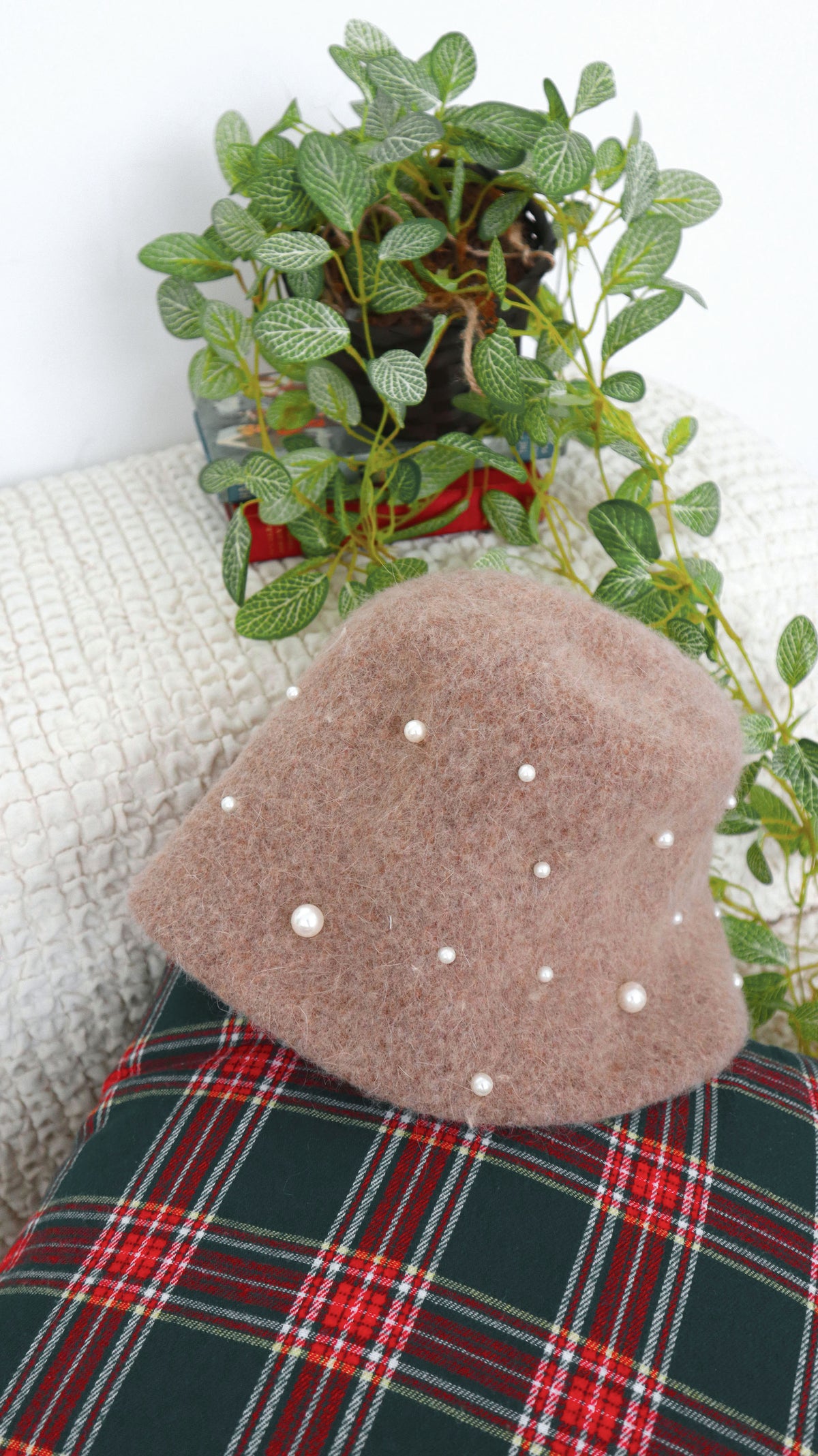 Snowy Days Woollen Hat