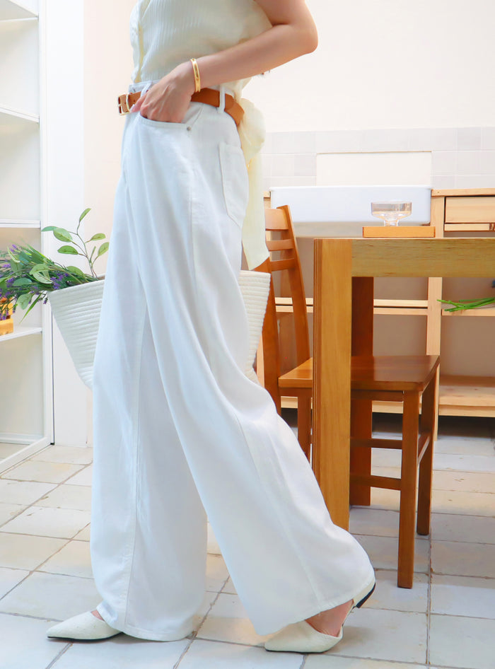 Every Weekend White Jeans