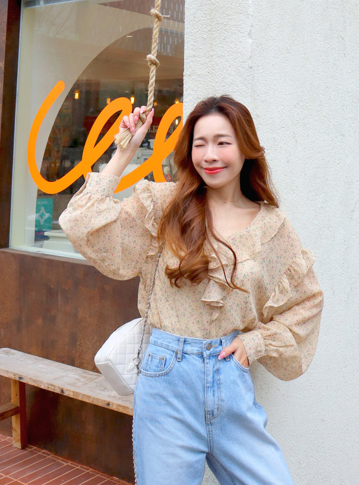 Camomile Pops Chiffon Blouse