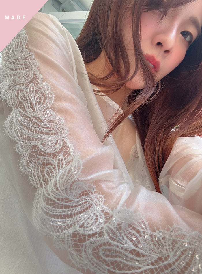 < M A D E > The Lustrous Lightly Blouse
