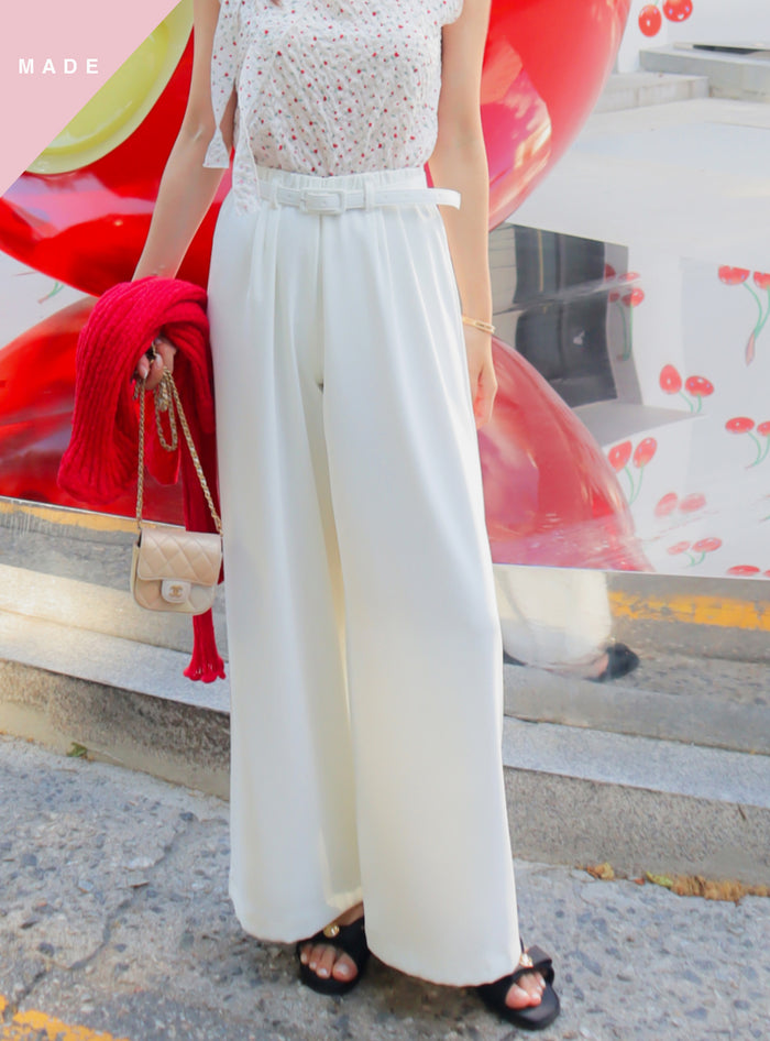 < M A D E > Noble Flare White Slacks