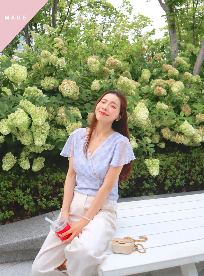 < M A D E > Lace Petal Crossover Blouse